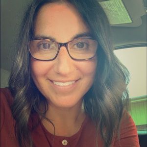 Meet your Posher, Lauren